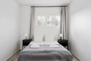 Modern 3BR House | Sauna & Parking | Near Airport - Image 3