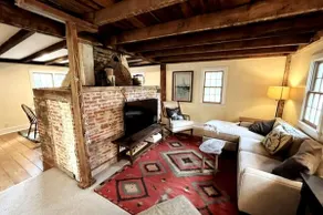 Quiet Historic Retreat - Image 5