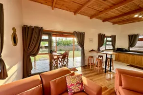 Fare Tau Otaha - Chalet with sea access 1 min away - Image 2