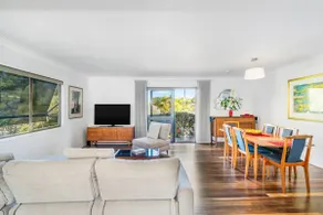 Tamarind Retreat: A Leafy Coastal Home - Image 4