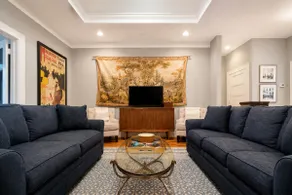 Private & Modern Loft! - Image 4