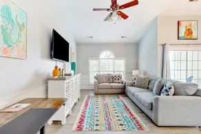 Gardens at Cypress Bay 10-302 - Image 4