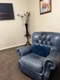 The Cozy Cottage - Image 3