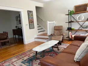 Charming LYH Home-Walkable in Historical area - Image 3