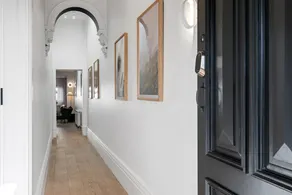 Very Victorian Modern & Special 2BRM 1BTH - Image 5