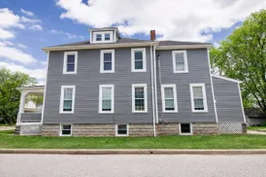 Modern 1BR Apt • Free Parking + Central Location - Image 5