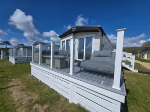 Beachside Creek Caravan Park dog friendly - Image 4