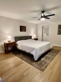 Top Shelf Loft on Main | King Size Bed | Walkable - Image 5