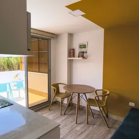 Cozy, secure suite with a terrace and parking. - Image 2
