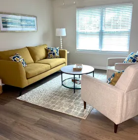 NEW Chestertown Retreat - Image 3