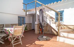 Stunning Home In Villanueva De Algaidas - Image 2
