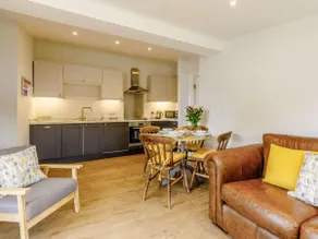 2 Bed in Taunton oc-83696 - Image 3