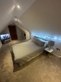 Cozy 1 bed Urban Haven - Image 2