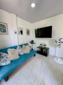 103 Flor Place Apartments - Image 3