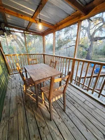 River Daze Cabin - A cozy cabin right on the river - Image 5