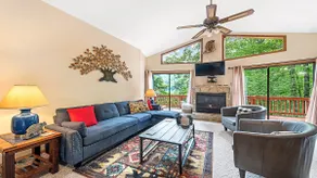 Safe Haven-Hot Tub, Views, Family Friendly Retreat - Image 5