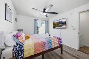 ComfyClean King near UO, Parking, AC - Image 3