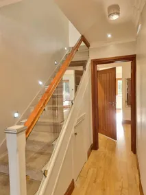Designer 6 Bedrooms Wembley +Free Parking - Image 5