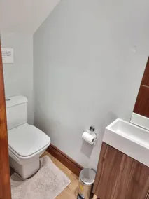 Designer 6 Bedrooms Wembley +Free Parking - Image 3