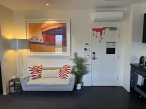 Comfortable Modern Studio Kitchen Carspot Pool &AC - Image 5