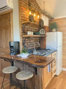 Peaceful Riverfront Tiny Cabin- fish & relax - Image 3