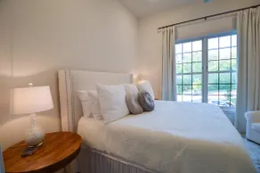 University Drive 1 BR/1BA Condo - Image 3