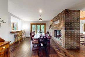 Woodland 3BR with Echo Lake access, pool & dock - Image 3