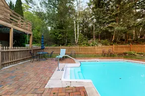 Woodland 3BR with Echo Lake access, pool & dock - Image 5