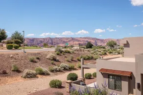 Spacious 4BR+Loft Sleeps 18 w/ Arcade & 2 Patios - Image 2