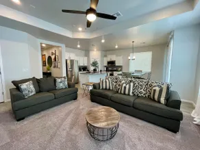 King Bed |Spacious house |Pets OK - Image 2