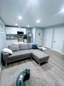 Cozy 2-Bedroom Basement Haven King and Queen beds - Image 3
