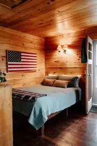 Relaxing White Mountains Cabin on the Riverbank - Image 2
