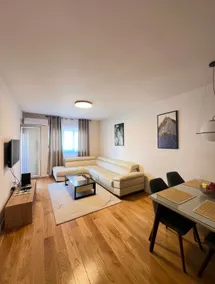 White Homes Apartments • Central Point - Image 4