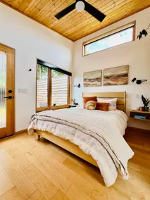 The Friendly Den / Cozy, private couples retreat. - Image 2