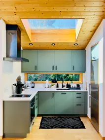 The Friendly Den / Cozy, private couples retreat. - Image 4