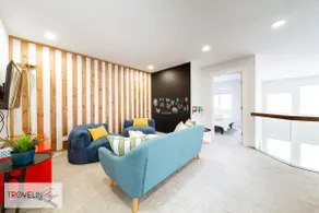 Firelight Lodge: Hot Tub, Game Room, King Ensuite - Image 3