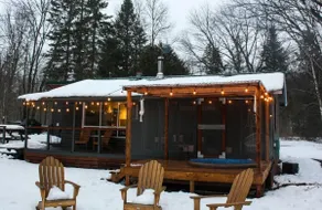 Hills Haven - Luxury Riverfront Cottage - Image 3