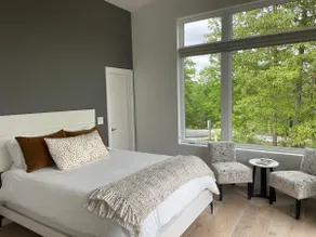 The GoldFinch | Spacious-Modern - UCSTR Lic 033524 - Image 3