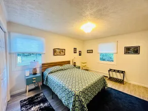 Mountaintop Beauty at Haywick Hideaway - Image 5