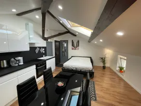 The castle apartment - Image 5