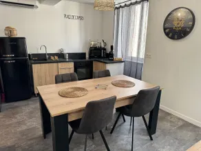 Idole - Cozy and Bright Apartment - Image 5