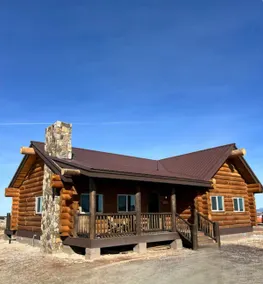Grand Canyon Cozy Log Home & Hot Tub - Image 2