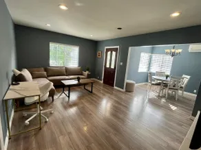 cozy front house. 3 bed 1.5 bath - Image 3