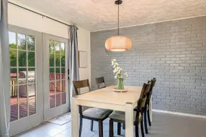 Charming & Bright Home in Lawton minutes to FtSill - Image 4
