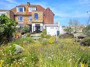 Seafront 1920s eclectic home - Margate - Image 2