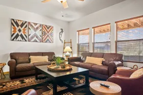 Gorgeous home w/large backyard- Pool, BBQ, Spa! - Image 3
