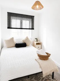 2 Bed Luxury Apt in Gravesend - Image 4