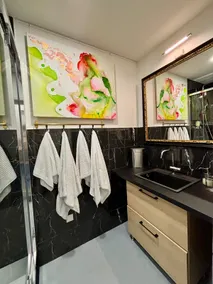 Artist's Apartment - Image 4