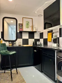 Artist's Apartment - Image 3