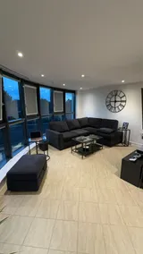 Watford Town Centre Apartment - Image 4